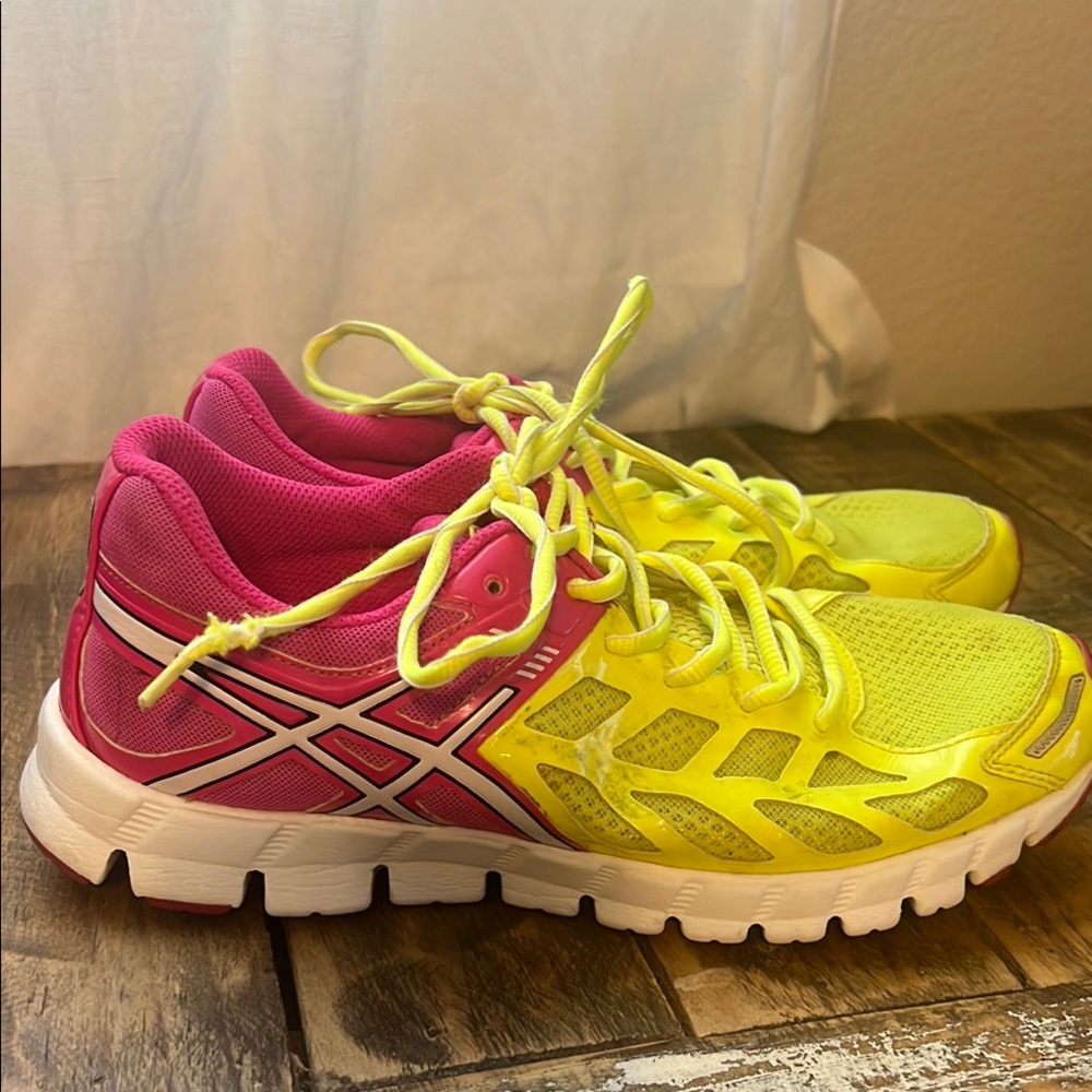 Asics Neon Yellow/Pink Gel Lyte 33 Women's Athletic Running Training Shoes Clean
